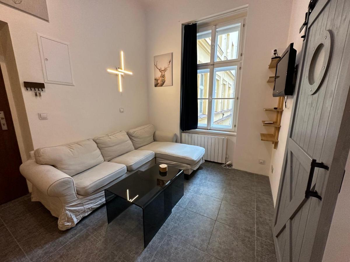 Cozy New Loft Apartment プラハ エクステリア 写真