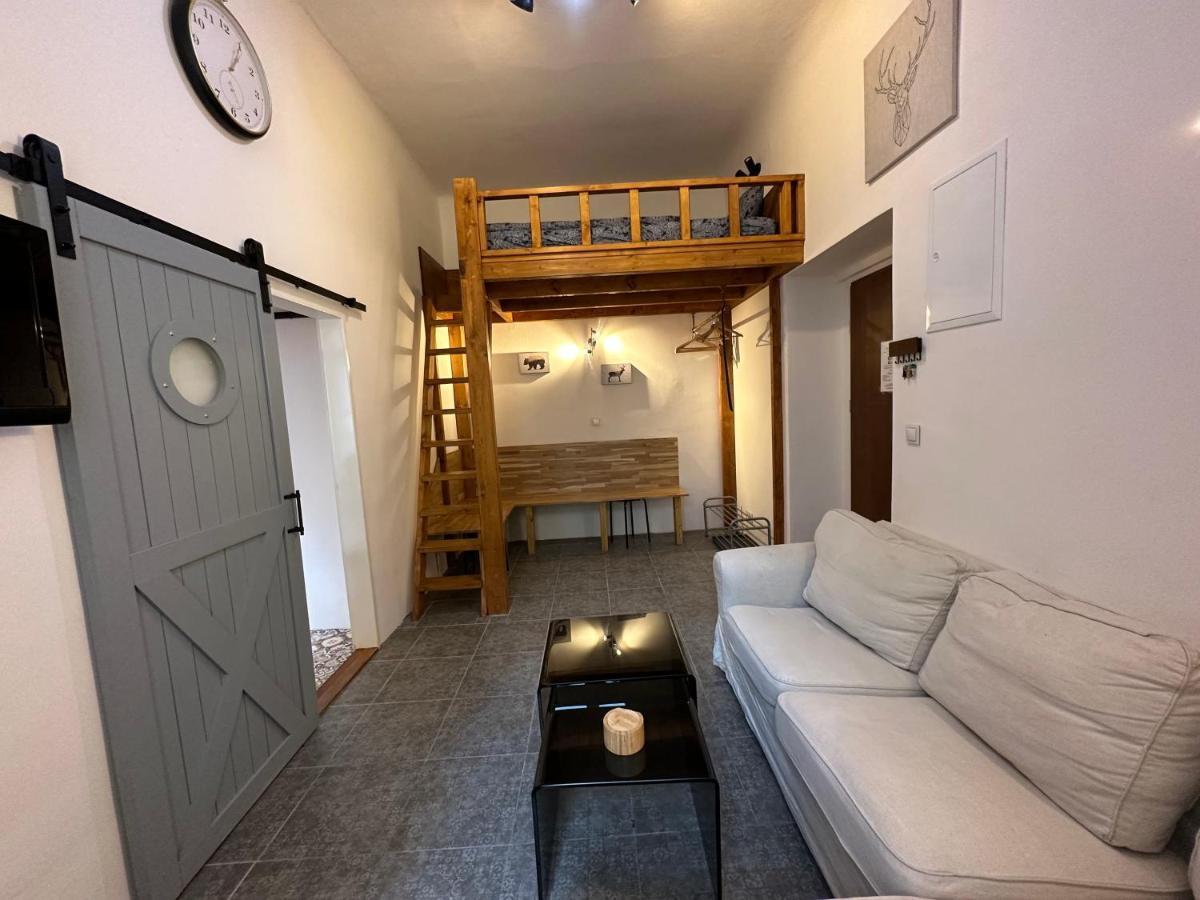 Cozy New Loft Apartment プラハ エクステリア 写真