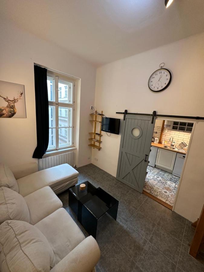 Cozy New Loft Apartment プラハ エクステリア 写真