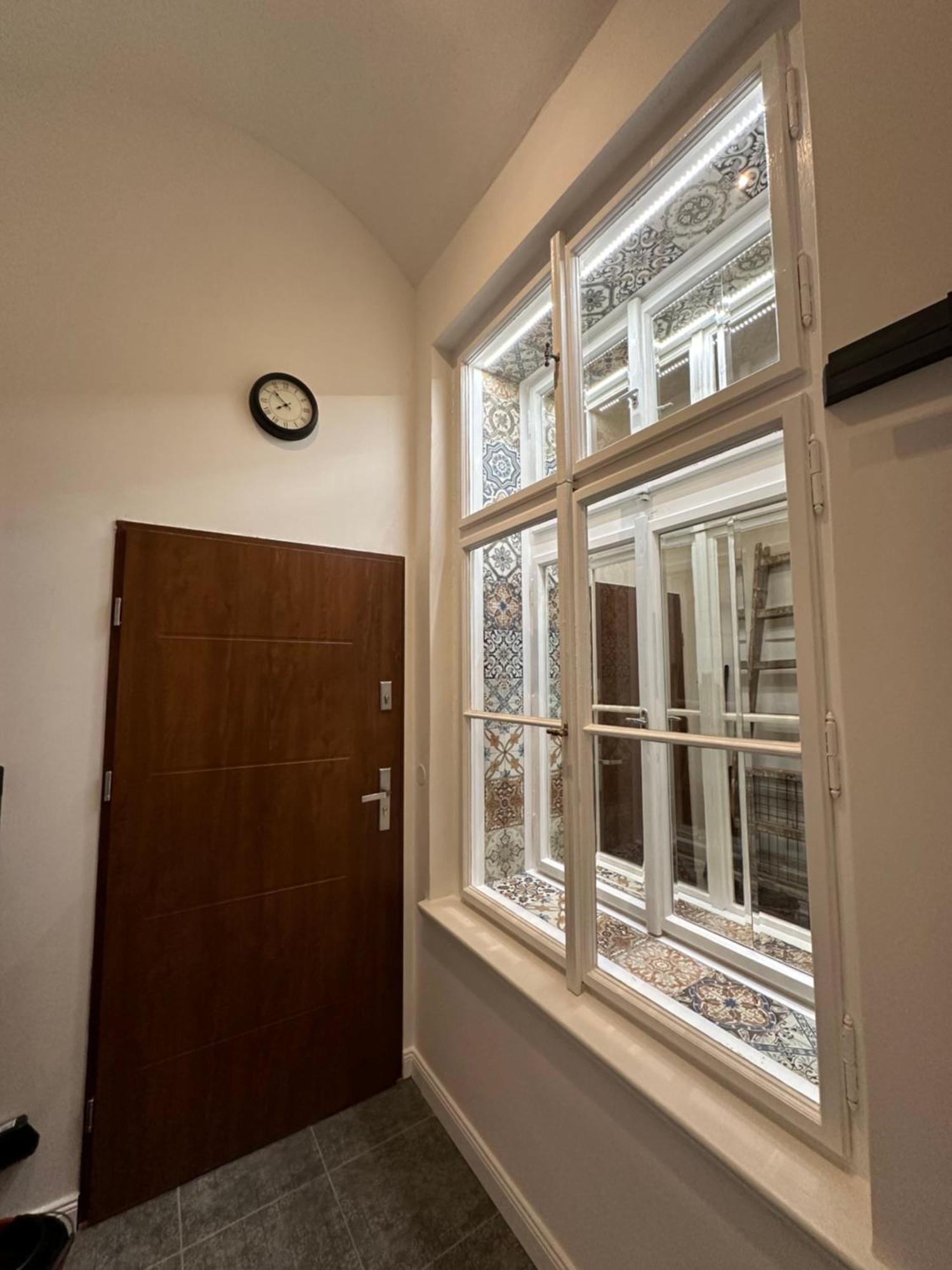 Cozy New Loft Apartment プラハ エクステリア 写真