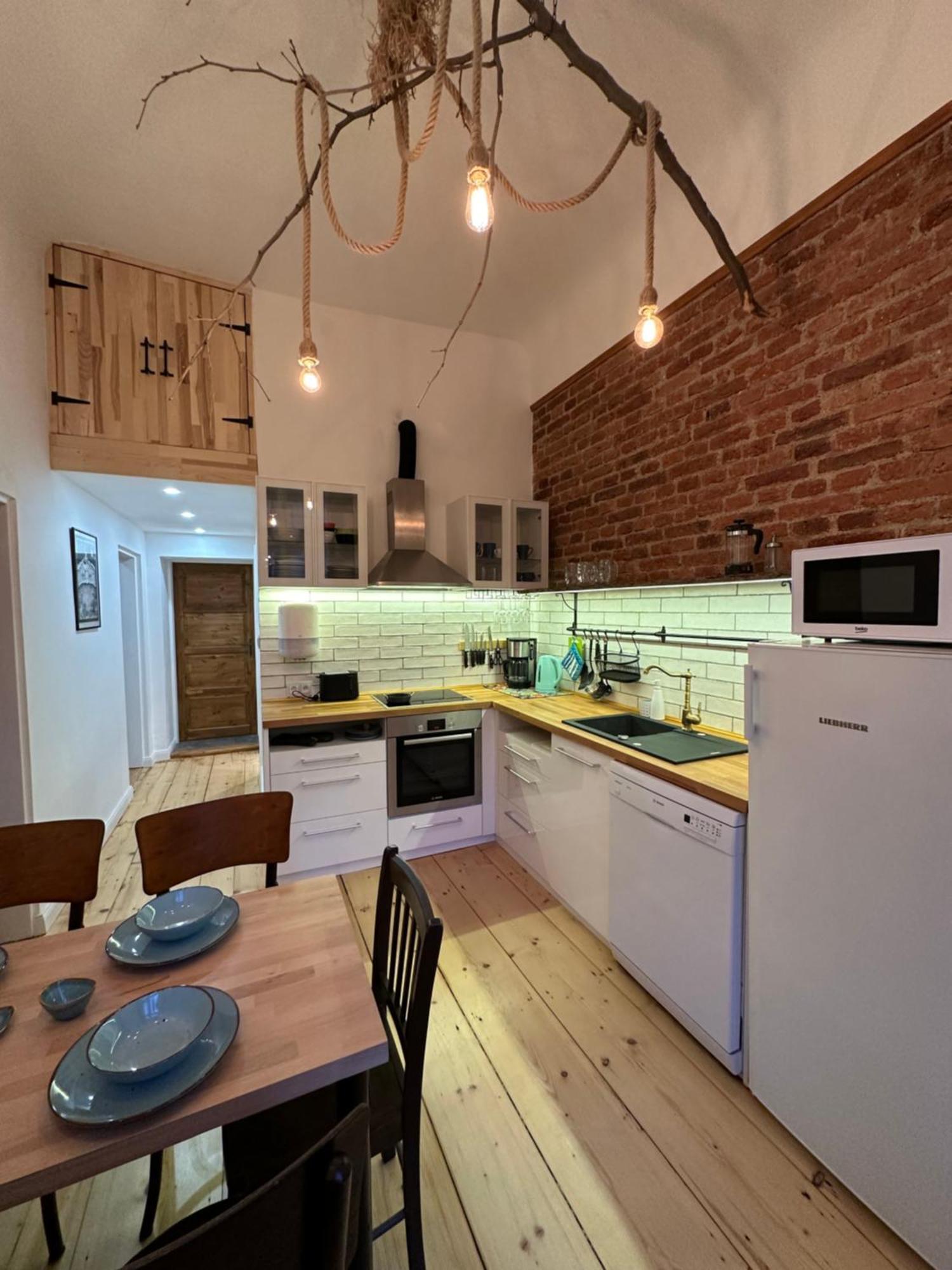 Cozy New Loft Apartment プラハ エクステリア 写真