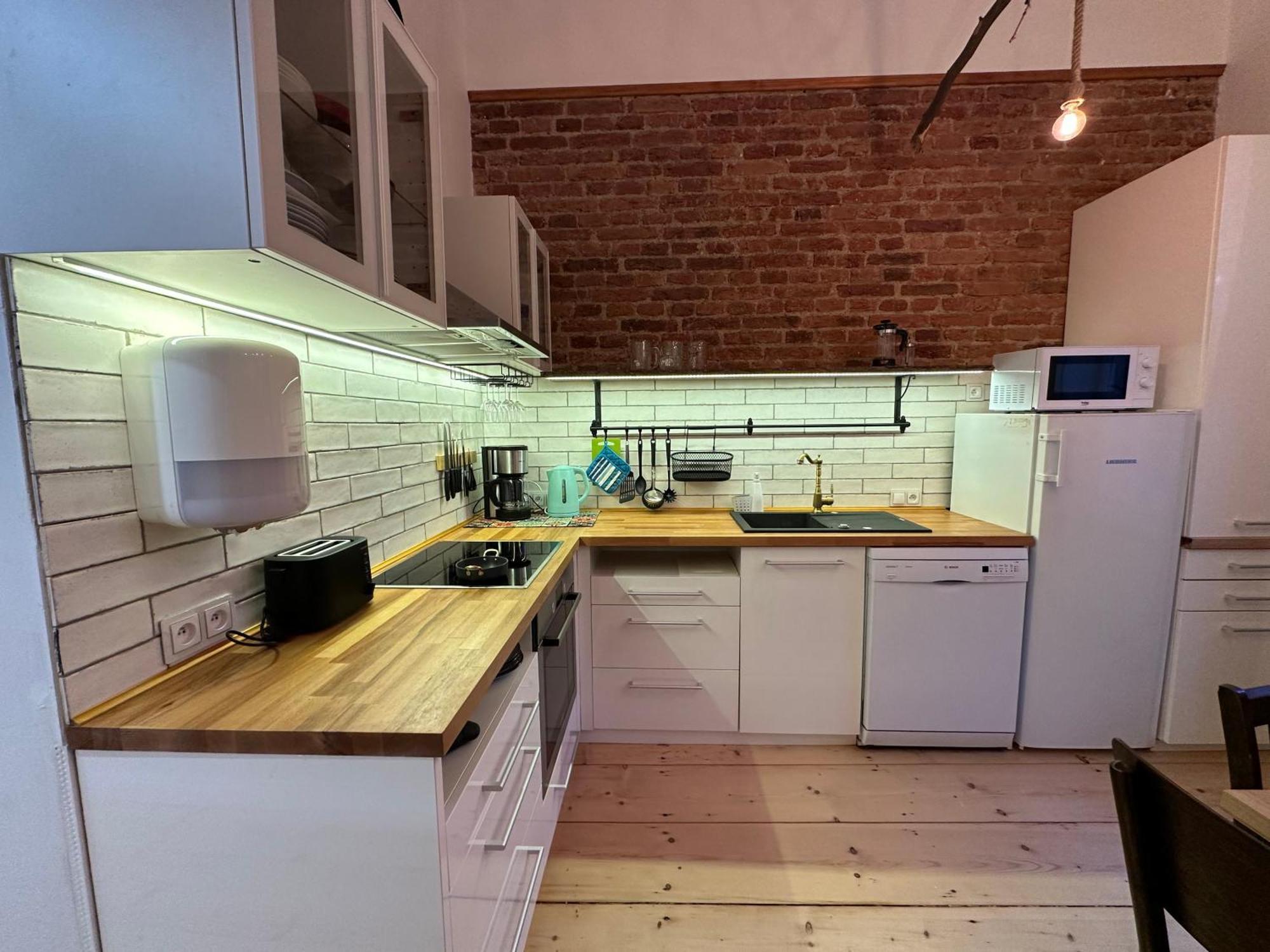 Cozy New Loft Apartment プラハ エクステリア 写真