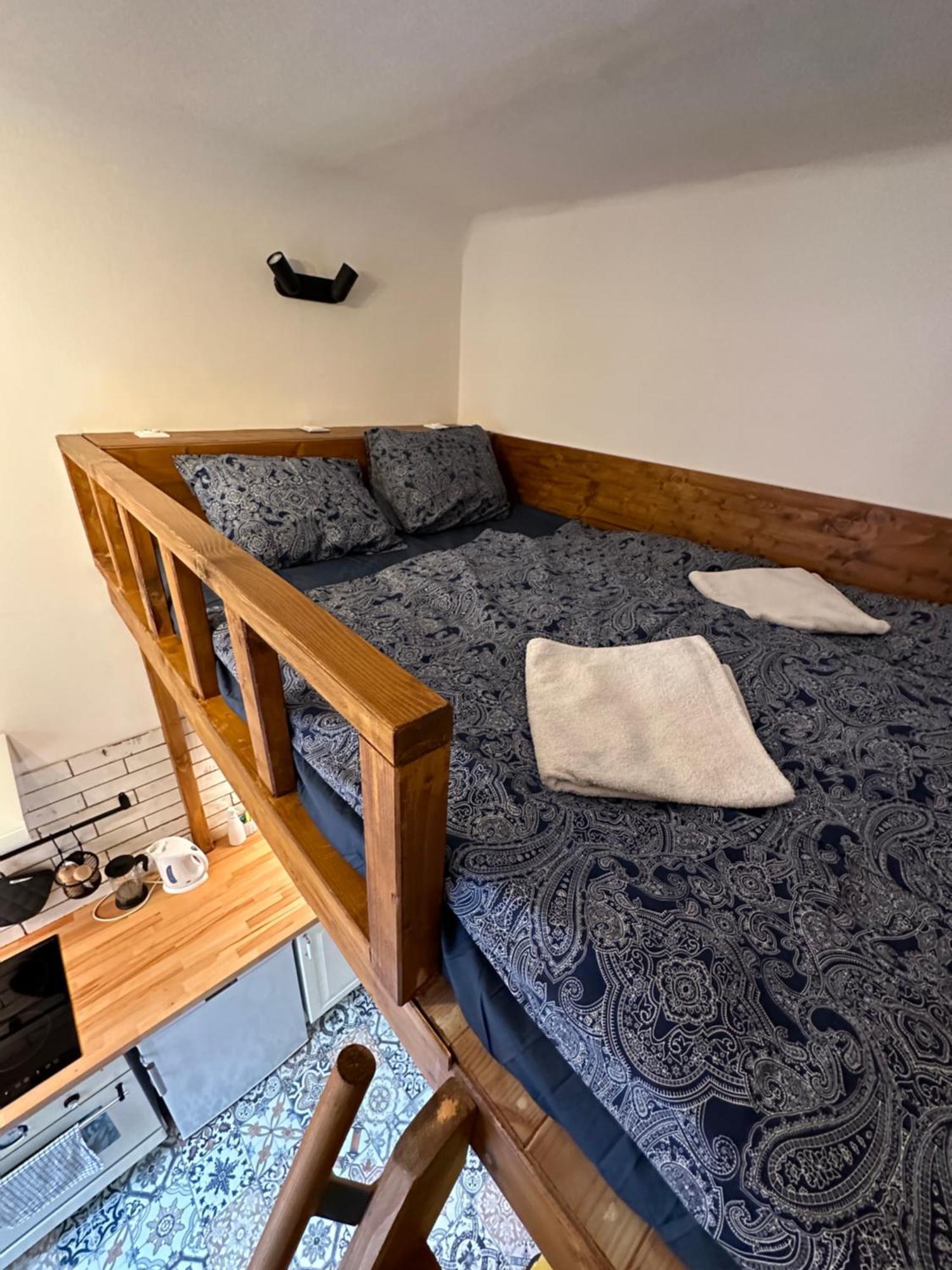 Cozy New Loft Apartment プラハ エクステリア 写真